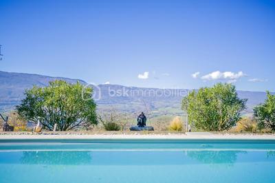 Maison - 190 m² - 7 pièces