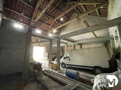 Maison - 178 m² - 1 pièce