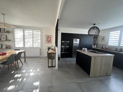 Maison - 167 m² - 7 pièces