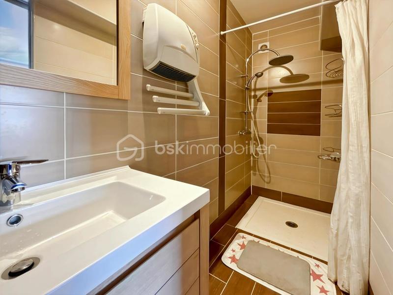 Maison - 179 m² - 6 pièces