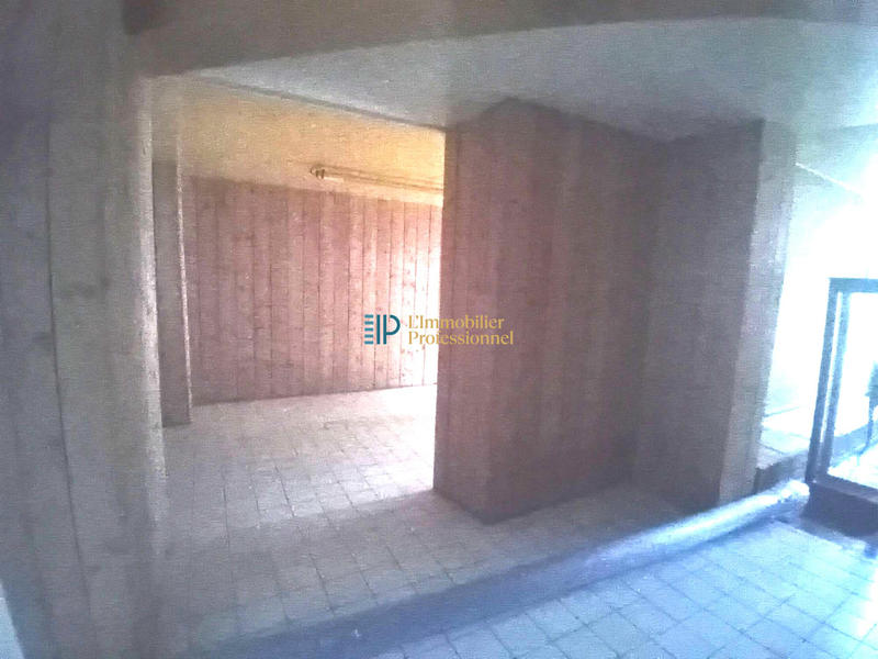 Local commercial - 584 m²