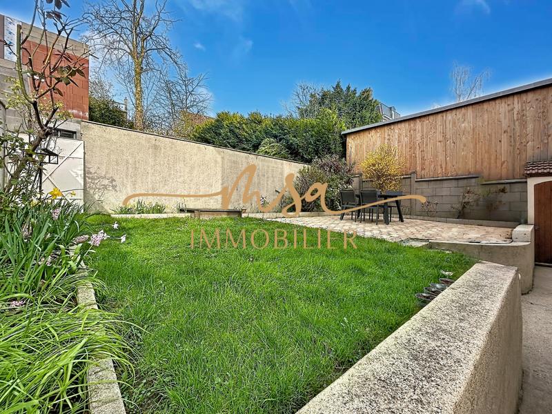 Maison - 118 m² - 6 pièces