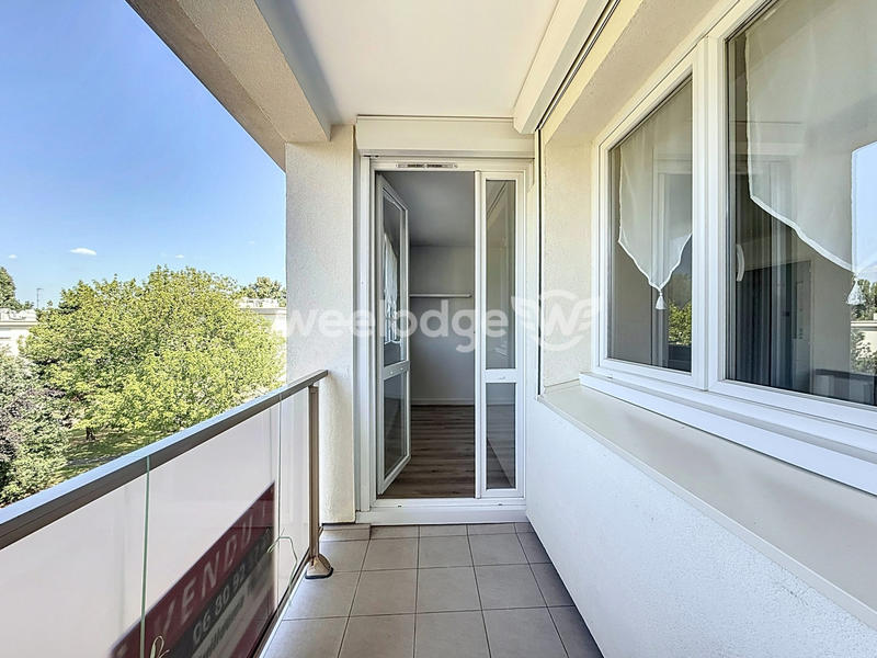 Appartement - 81 m² - 5 pièces