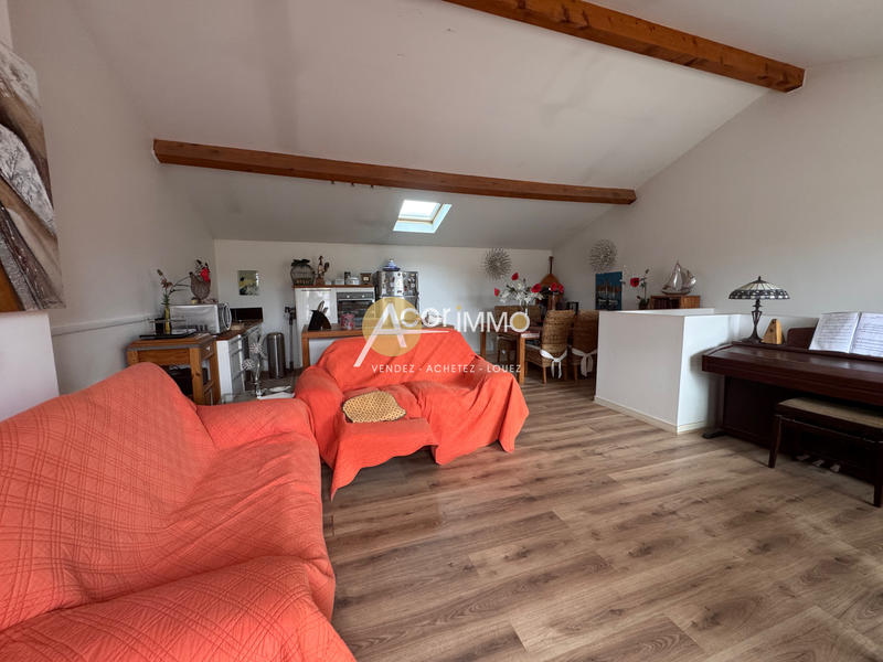 Appartement - 80 m² - 3 pièces