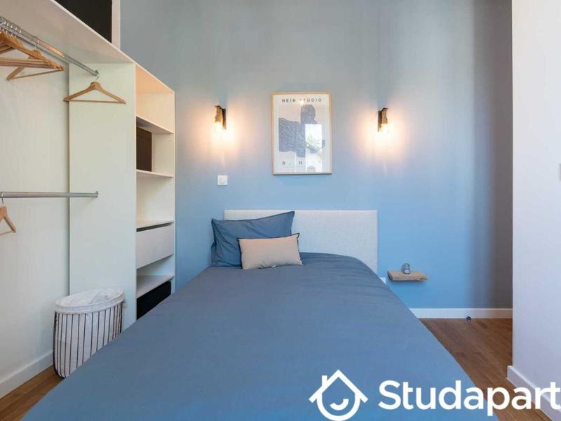 Appartement - 240 m² - 1 pièce