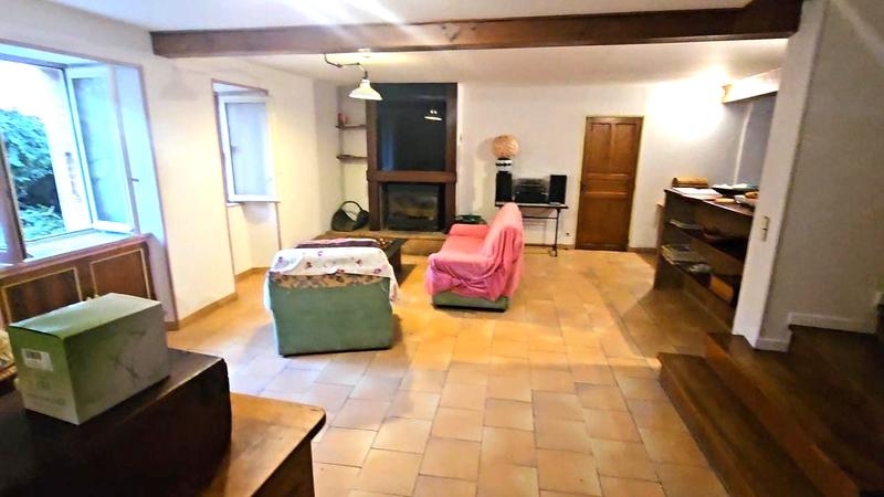 Maison - 180 m² - 10 pièces