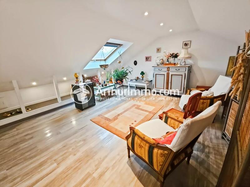 Maison - 156 m² - 7 pièces