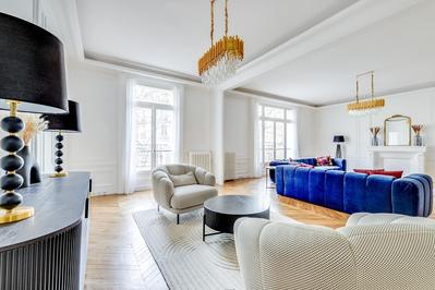 Appartement - 279 m² - 8 pièces