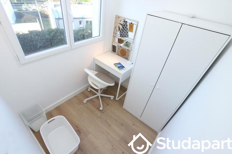 Chambre - 11 m² - 1 pièce