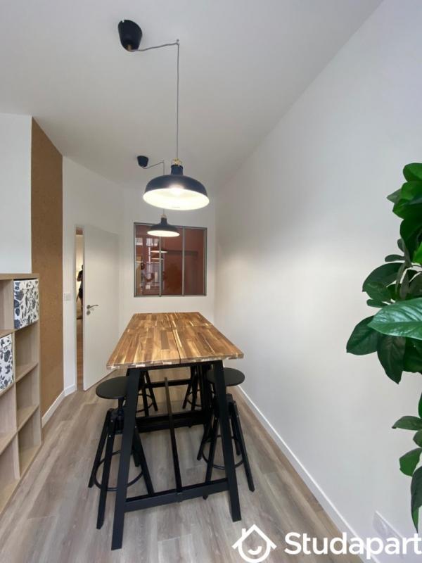 Chambre - 9 m² - 1 pièce