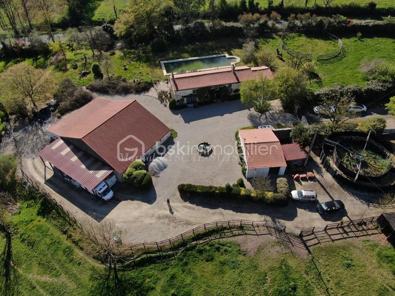 Longère - 200 m² - 7 pièces