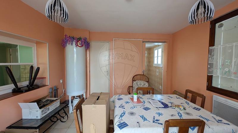 Maison - 280 m² - 10 pièces