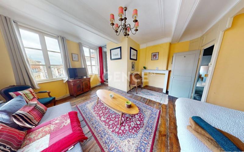 Maison - 294 m² - 7 pièces