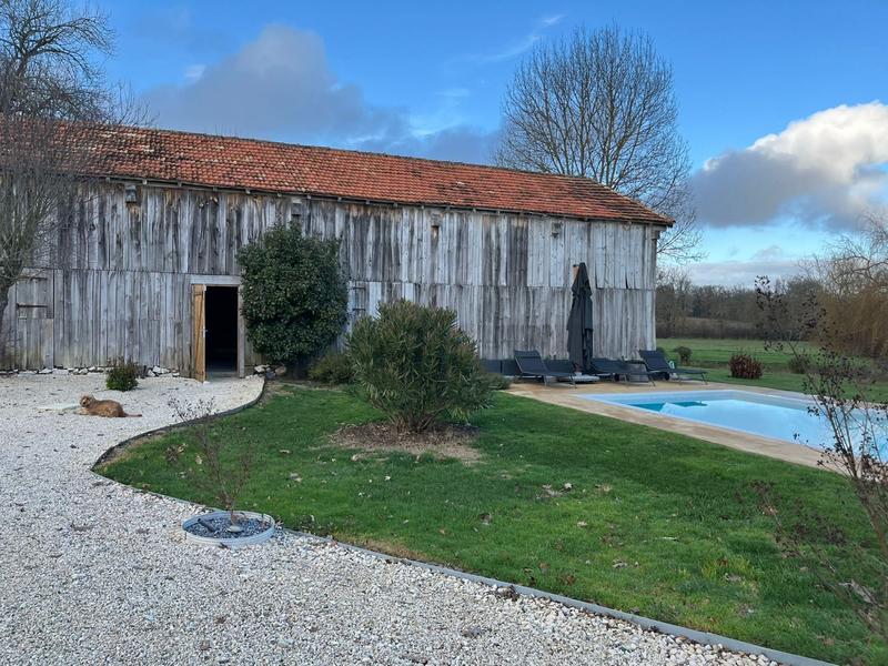Maison - 224 m² - 6 pièces