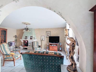 Maison - 200 m² - 6 pièces