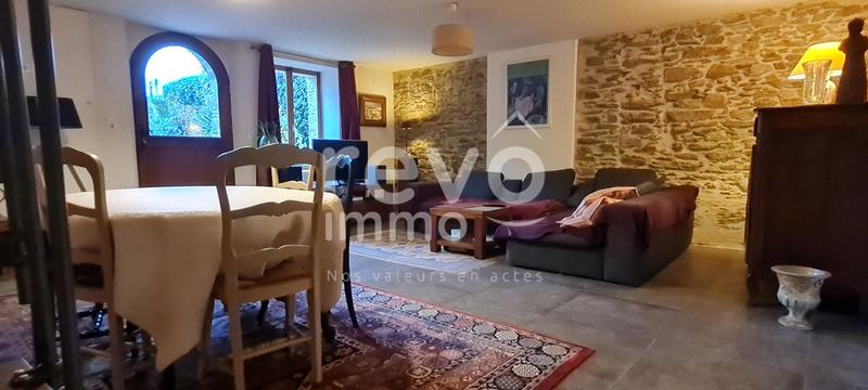 Maison - 96 m² - 5 pièces