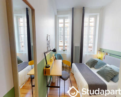 Chambre - 120 m² - 1 pièce