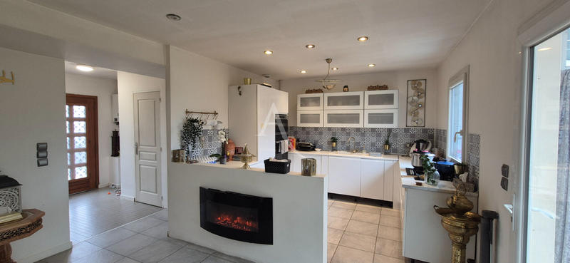 Maison - 104 m² - 5 pièces