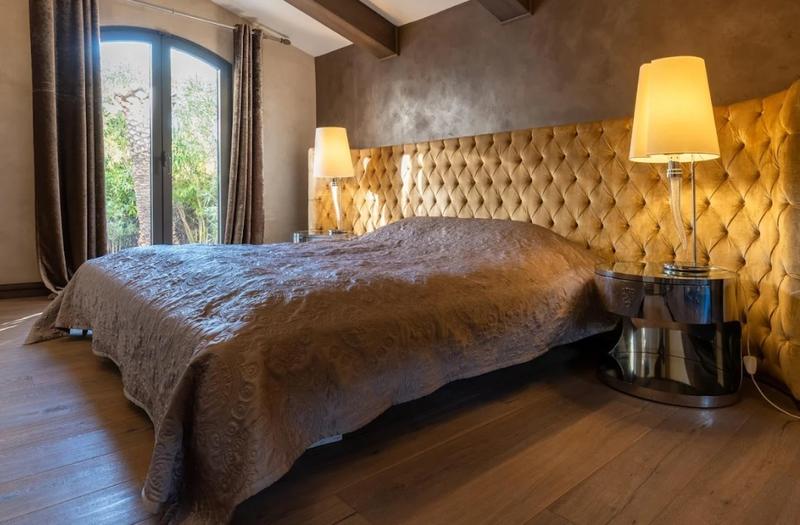 Villa - 225 m² - 6 pièces