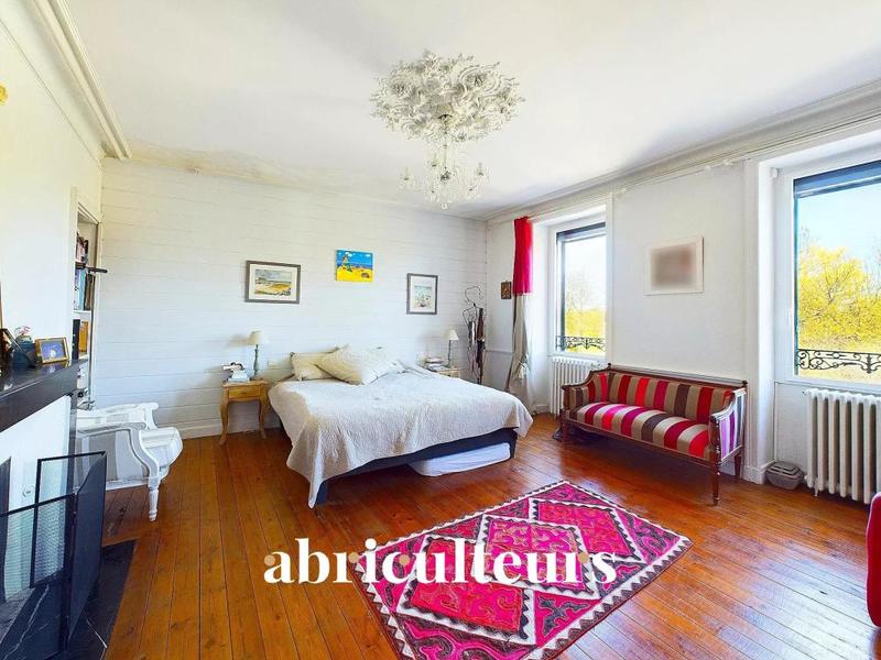 Maison ancienne - 220 m² - 7 pièces