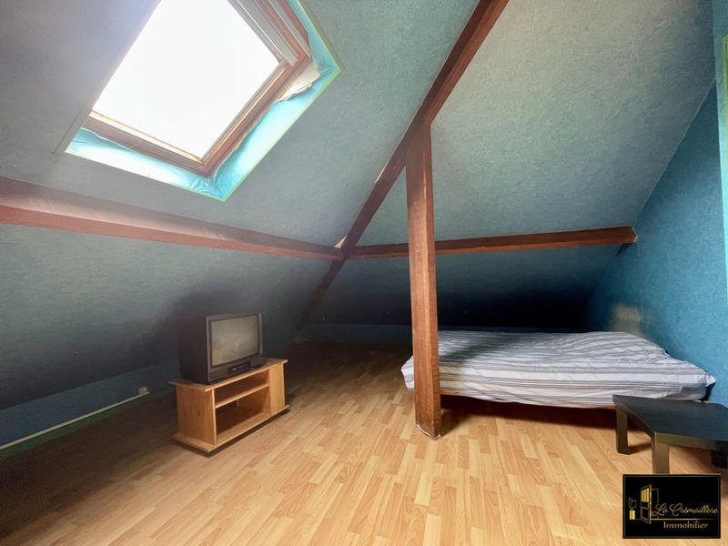 Maison - 236 m² - 9 pièces