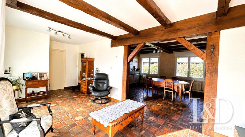 Maison - 136 m² - 7 pièces