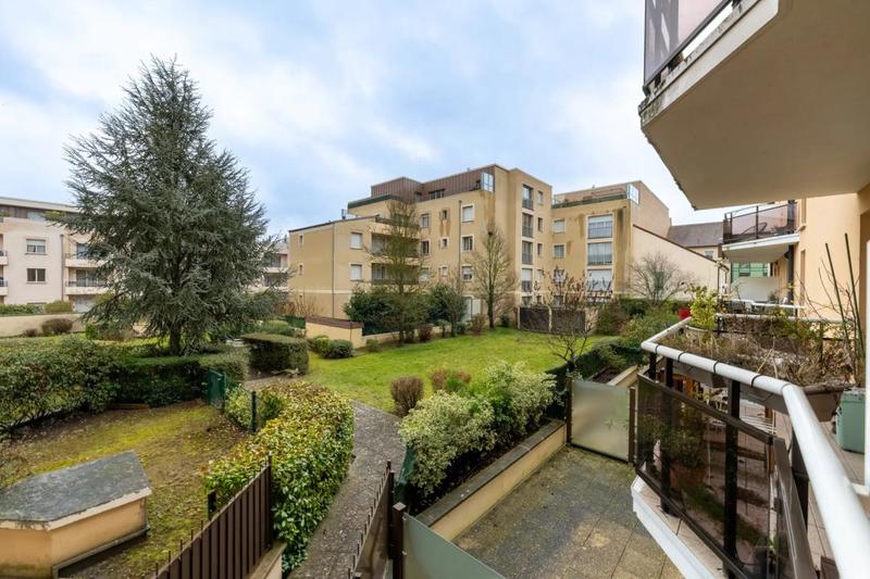 Appartement - 95 m² - 4 pièces