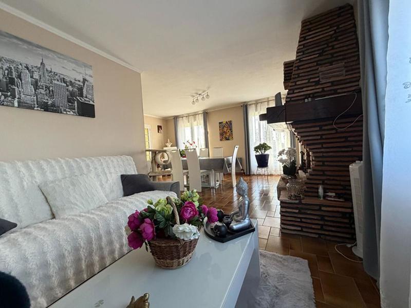 Maison - 92 m² - 4 pièces