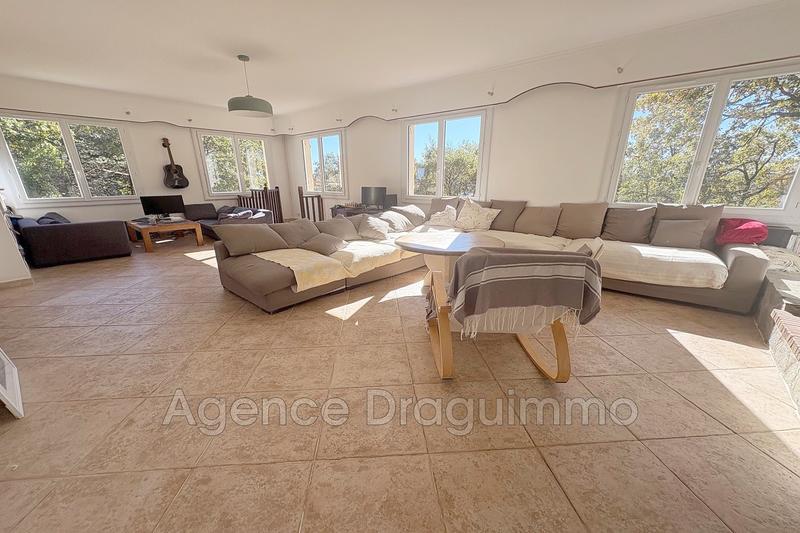 Maison - 185 m² - 8 pièces