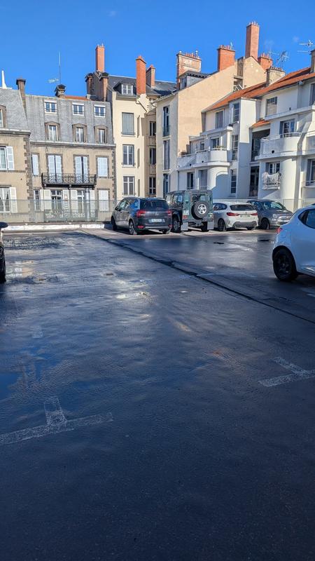 Parking / Garage - 1 m²