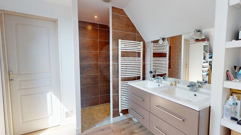 Longère - 179 m² - 6 pièces