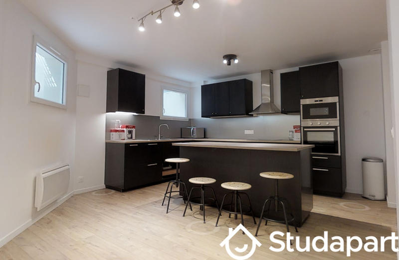 Chambre - 11 m² - 1 pièce