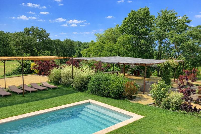 Maison - 429 m² - 10 pièces