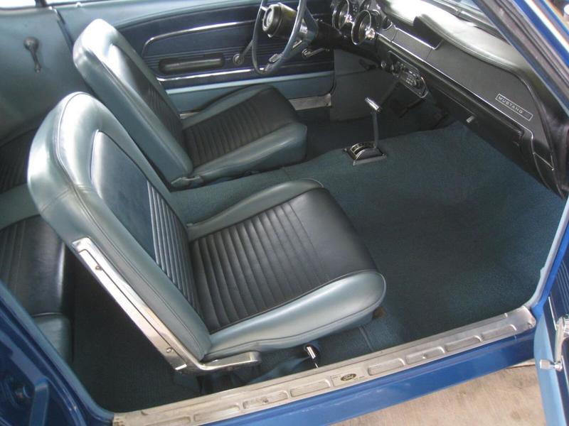 Ford Mustang coupe v8