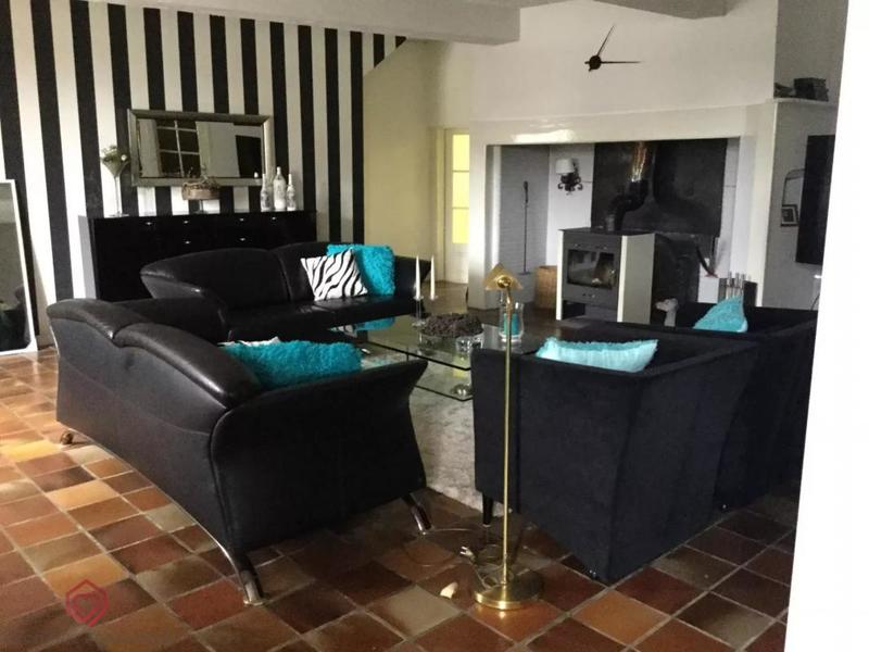 Propriété - 600 m² - 14 pièces