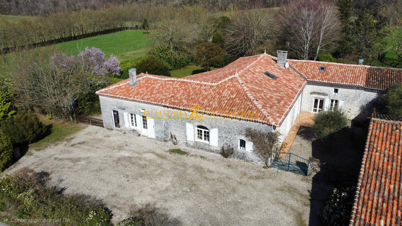 Ferme - 418 m² - 6 pièces