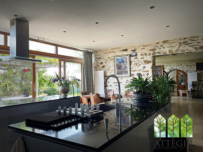 Maison ancienne - 155 m² - 6 pièces