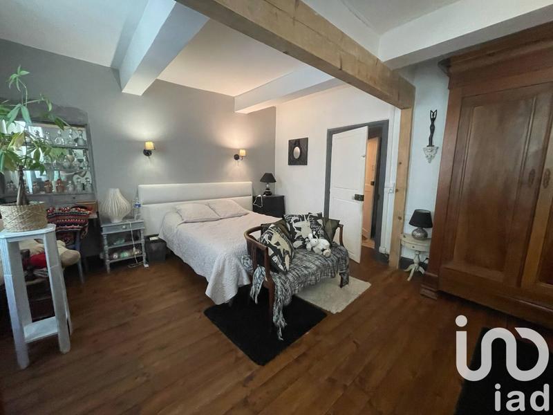 Maison - 180 m² - 6 pièces