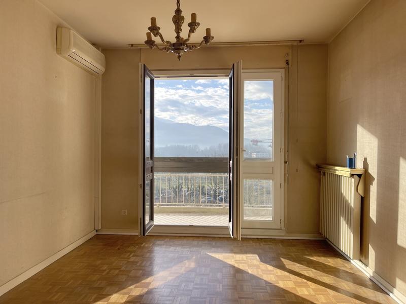 Appartement - 115 m² - 5 pièces