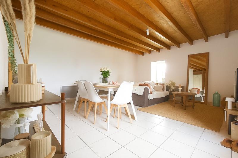 Maison - 198 m² - 10 pièces