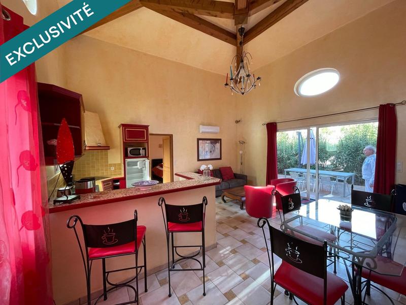 Maison - 300 m² - 10 pièces