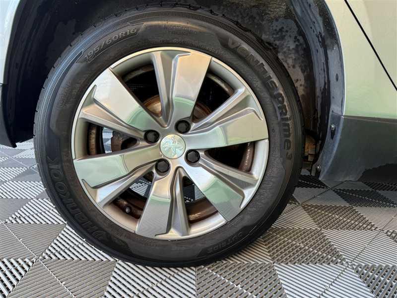 Peugeot 2008 1.6 BlueHDi 100ch Bvm5 Allure