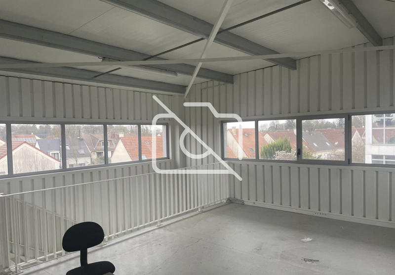 Entrepôt - 370 m²