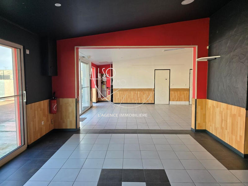 Local d'activités - 111 m²