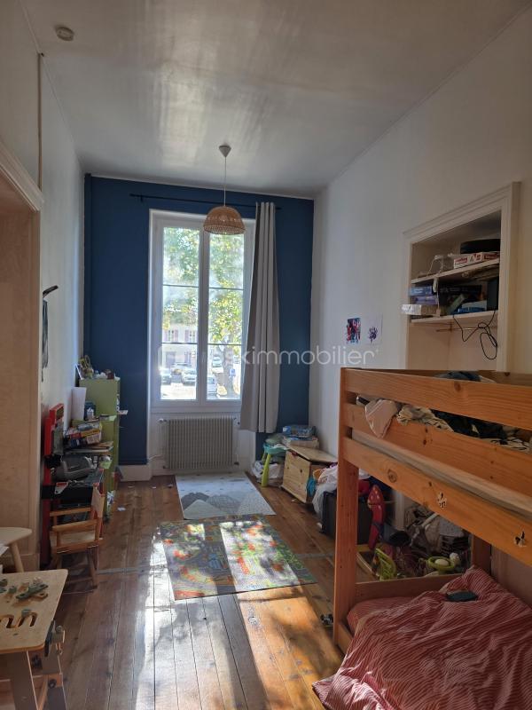 Maison en pierre - 130 m² - 5 pièces