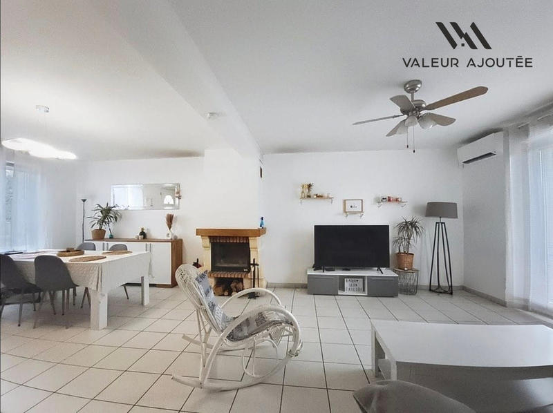 Maison traditionnelle - 109 m² - 6 pièces