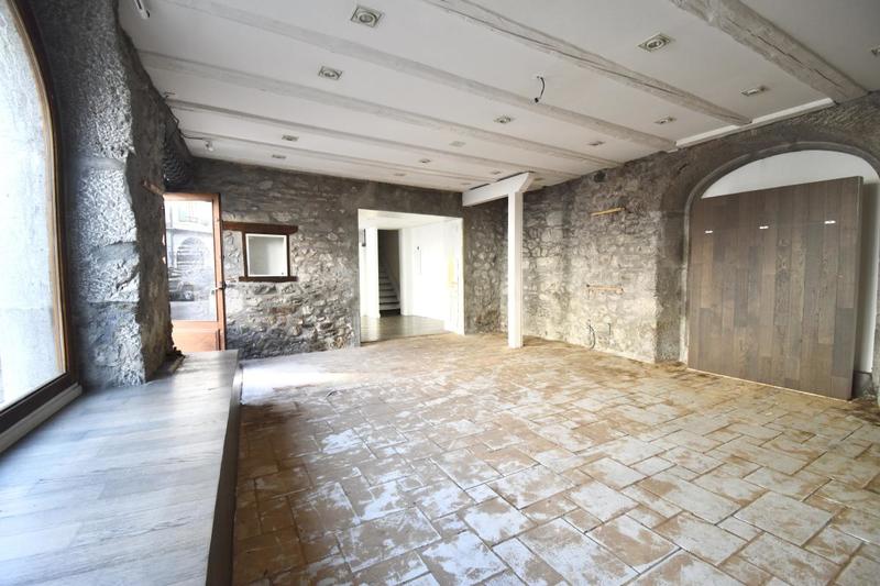 Immeuble - 197 m² - 5 pièces