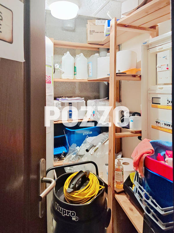 Local commercial - 85 m² - 5 pièces