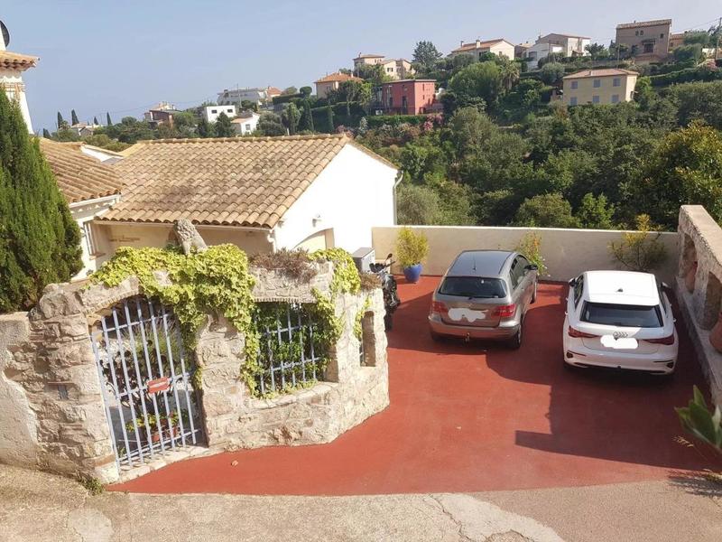 Villa - 137 m² - 5 pièces