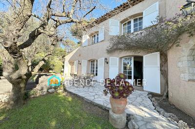 Mas - 130 m² - 6 pièces